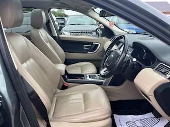 Used Land Rover Discovery Sport 2015 for sale - 78761787: Photo