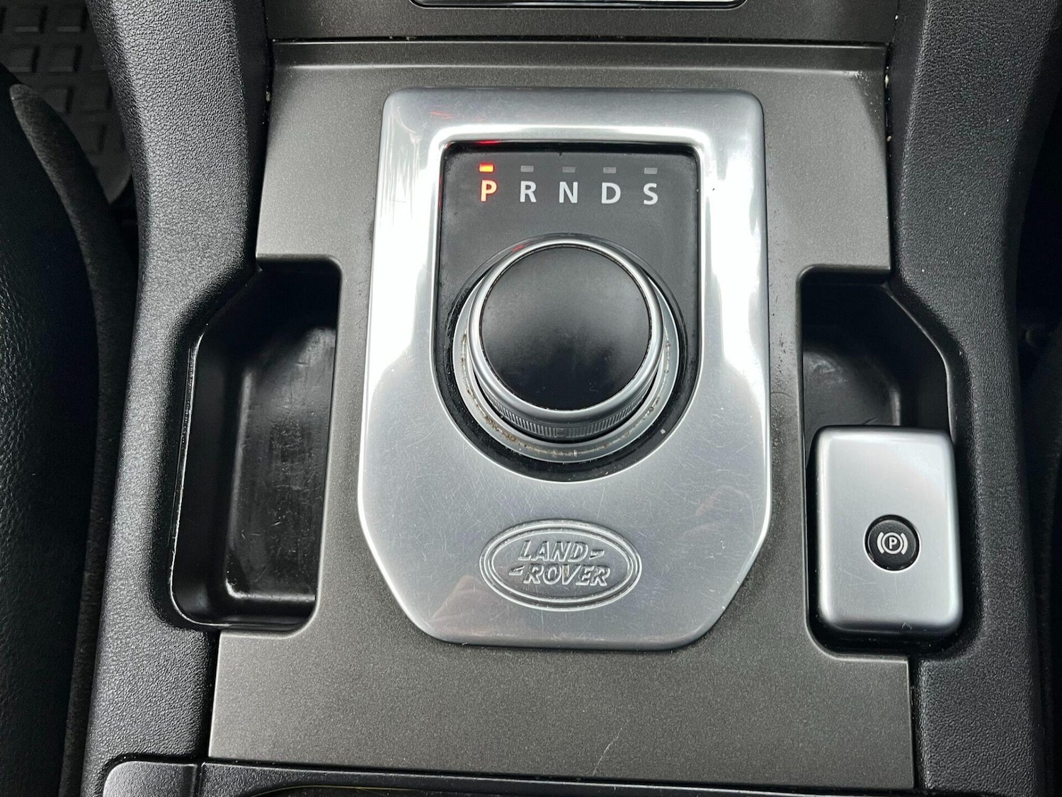 Used Land Rover Discovery 2014 for sale - 76776428: Photo 24