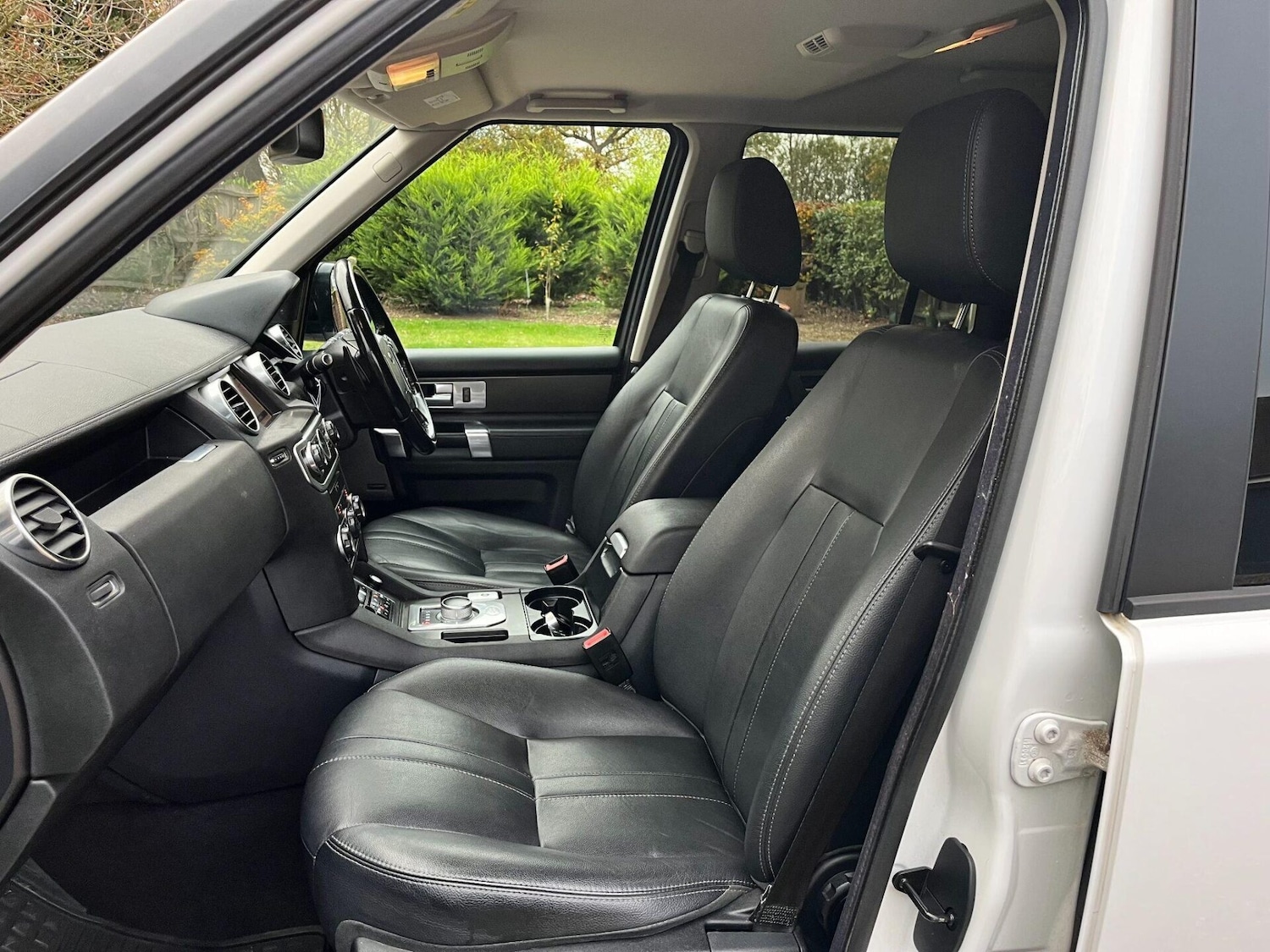 Used Land Rover Discovery 2014 for sale - 76776428: Photo 35