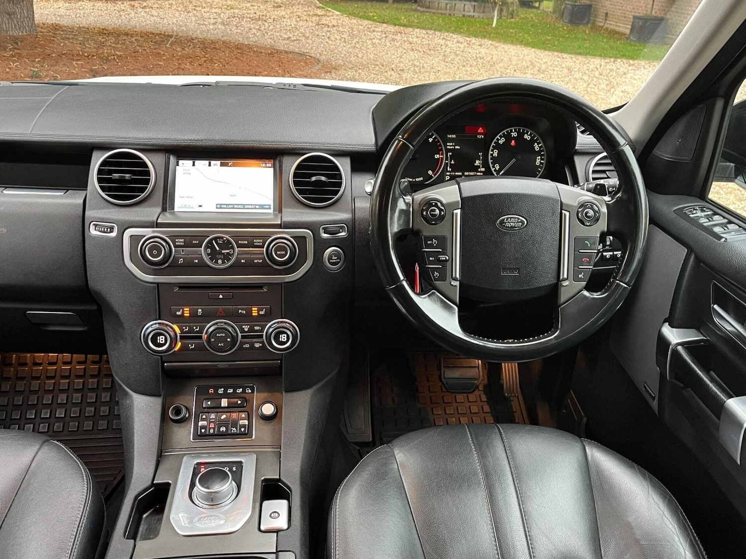 Used Land Rover Discovery 2014 for sale - 76776428: Photo 8