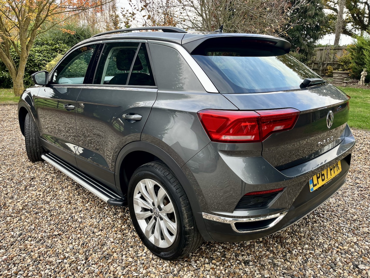 Used Volkswagen T-Roc 2018 for sale - 76455341: Photo 10