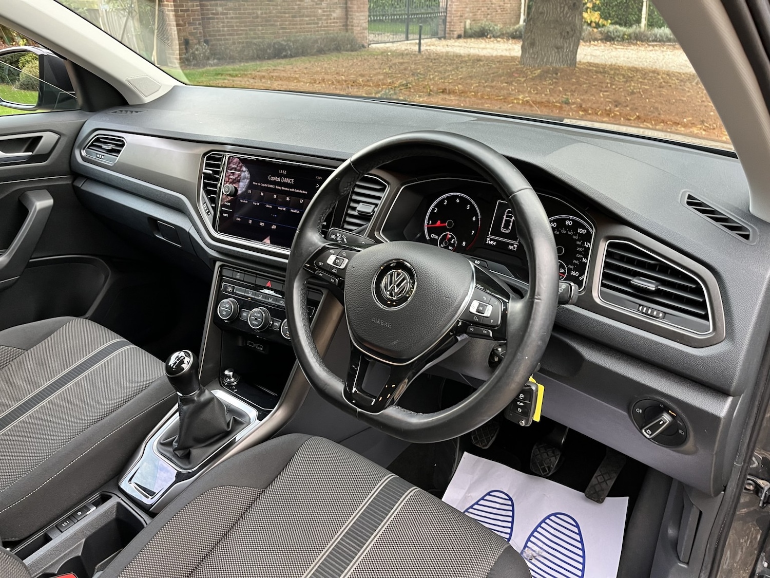 Used Volkswagen T-Roc 2018 for sale - 76455341: Photo 28