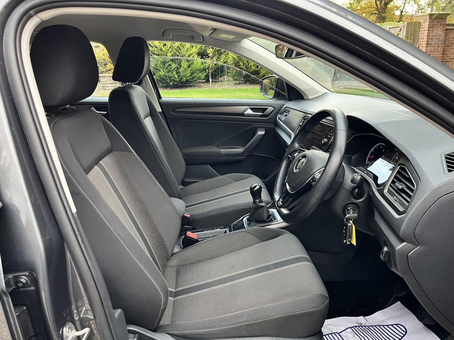 Used Volkswagen T-Roc 2018 for sale - 76455341: Photo 29