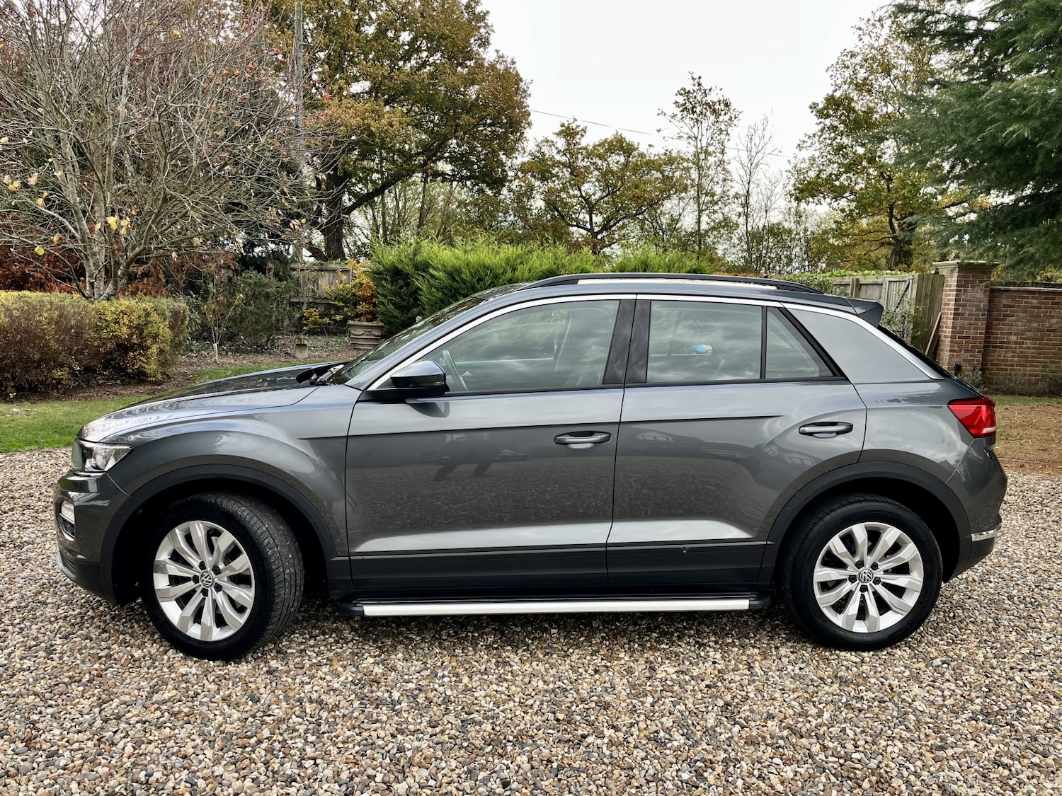Used Volkswagen T-Roc 2018 for sale - 76455341: Photo 8