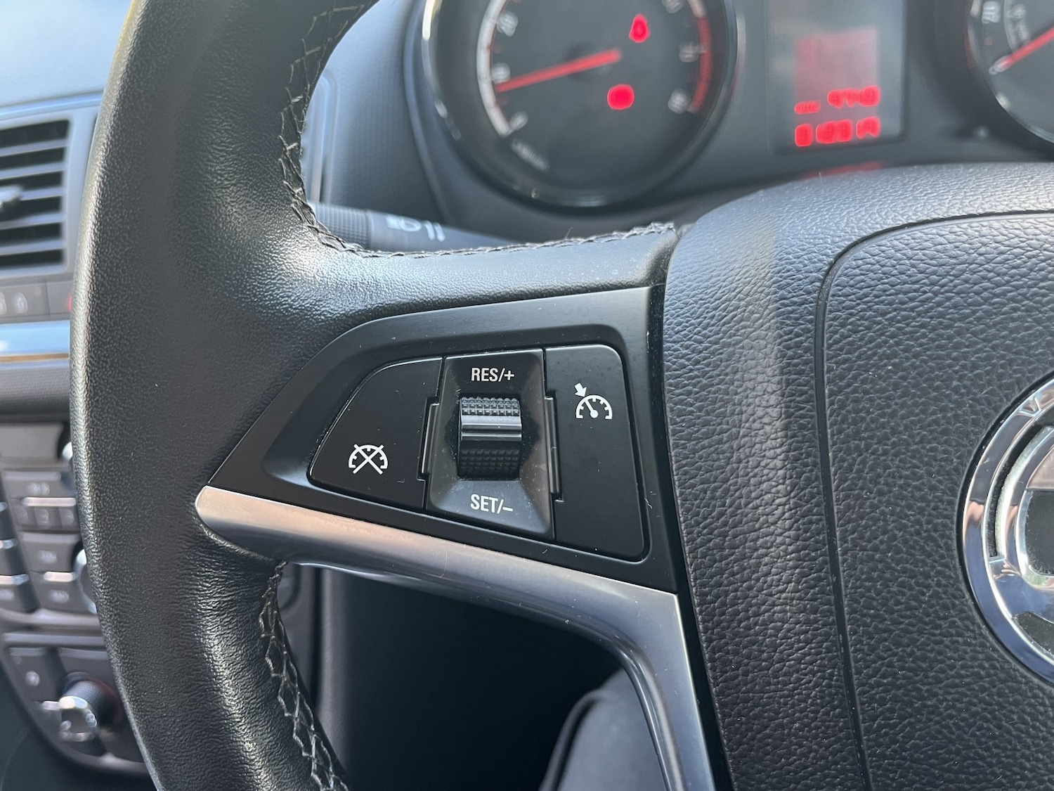 Used Vauxhall Meriva 2015 for sale - 76712944: Photo 17