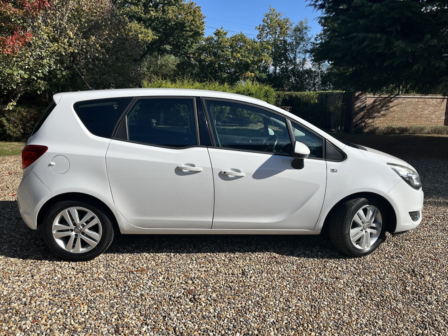 Used Vauxhall Meriva 2015 for sale - 76712944: Photo 18