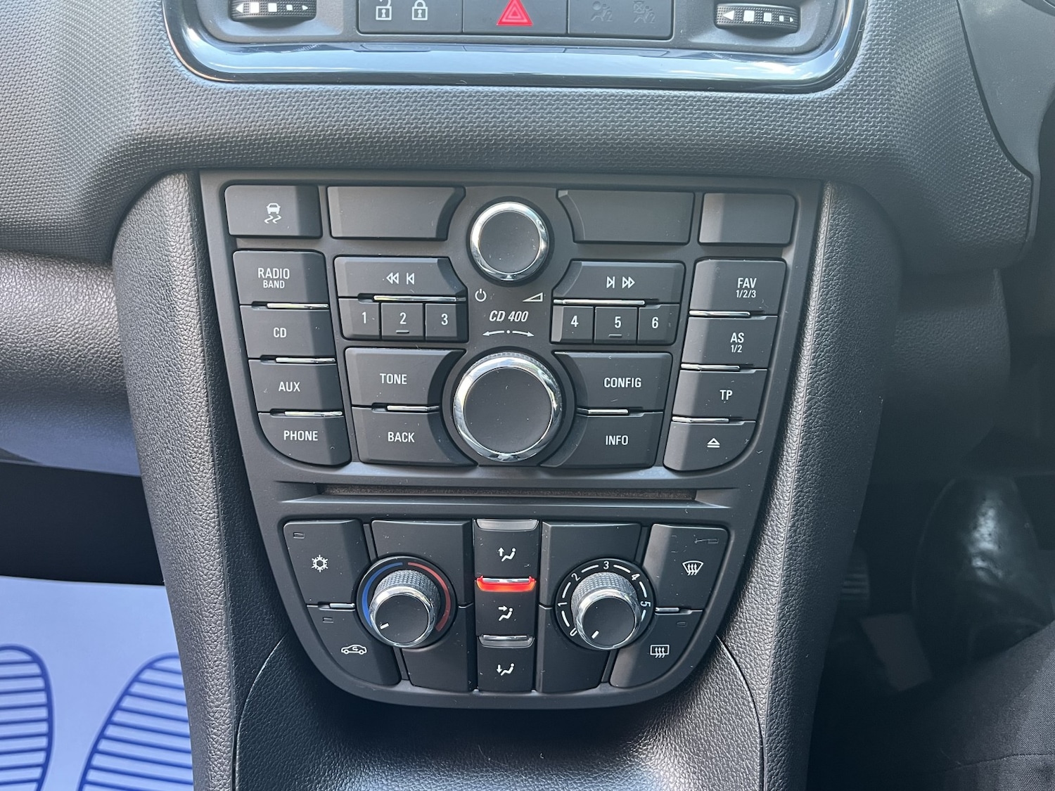 Used Vauxhall Meriva 2015 for sale - 76712944: Photo 20