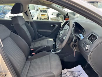 Used Volkswagen Polo 2010 for sale - 79545558: Photo