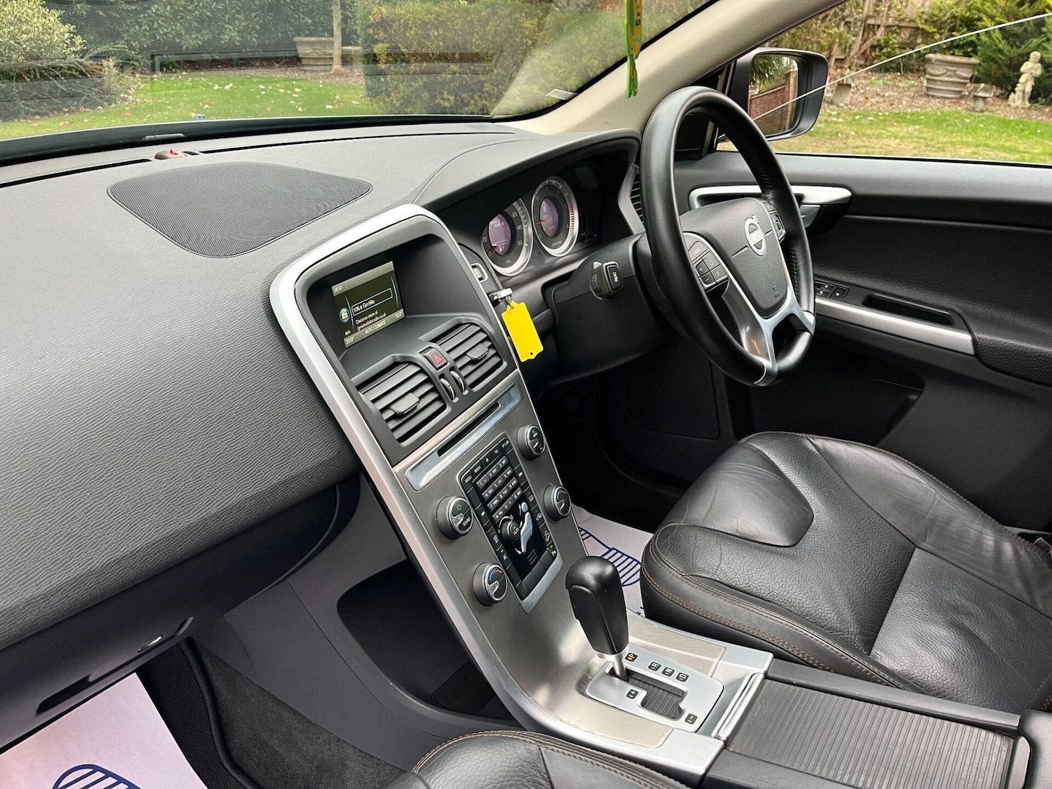 Used Volvo XC60 2011 for sale - 76776460: Photo 21