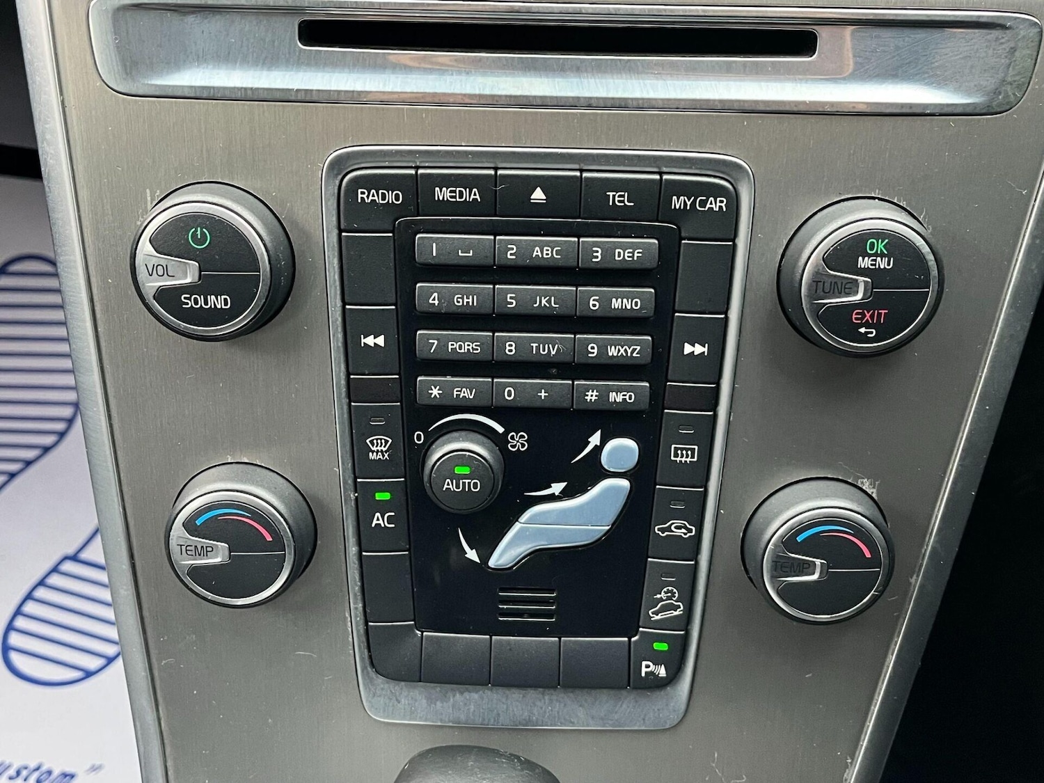 Used Volvo XC60 2011 for sale - 76776460: Photo 26