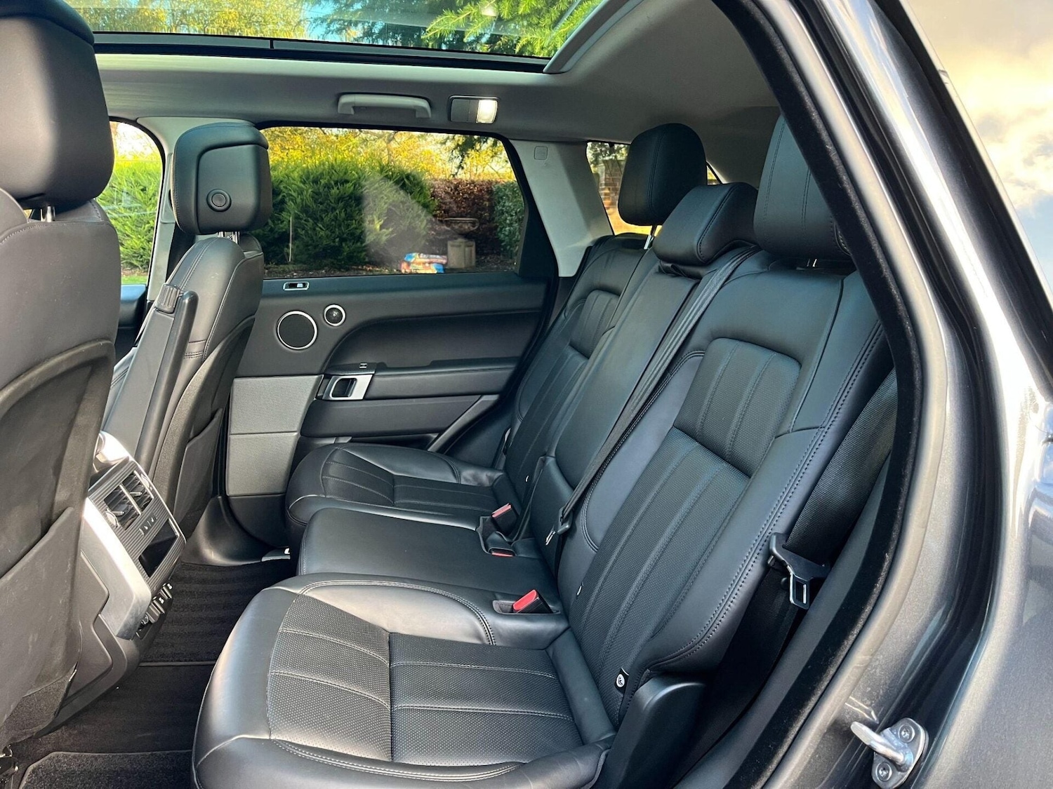 Used Land Rover Range Rover Sport 2019 for sale - 76776441: Photo 4