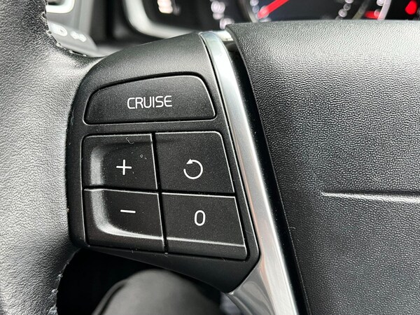 Used Volvo XC60 2016 for sale - 75644292: Photo 26