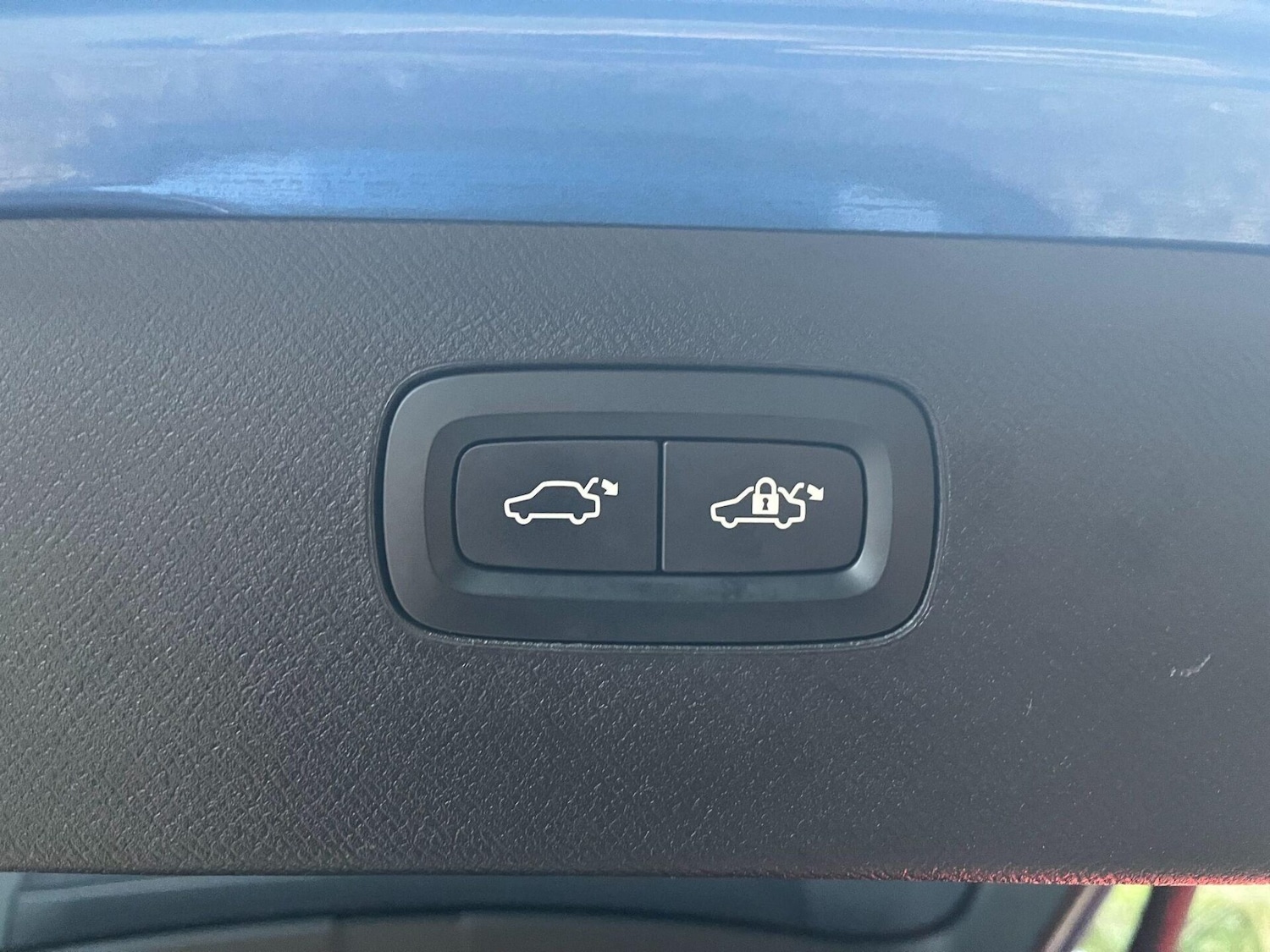 Used Volvo XC90 2017 for sale - 76776397: Photo 40