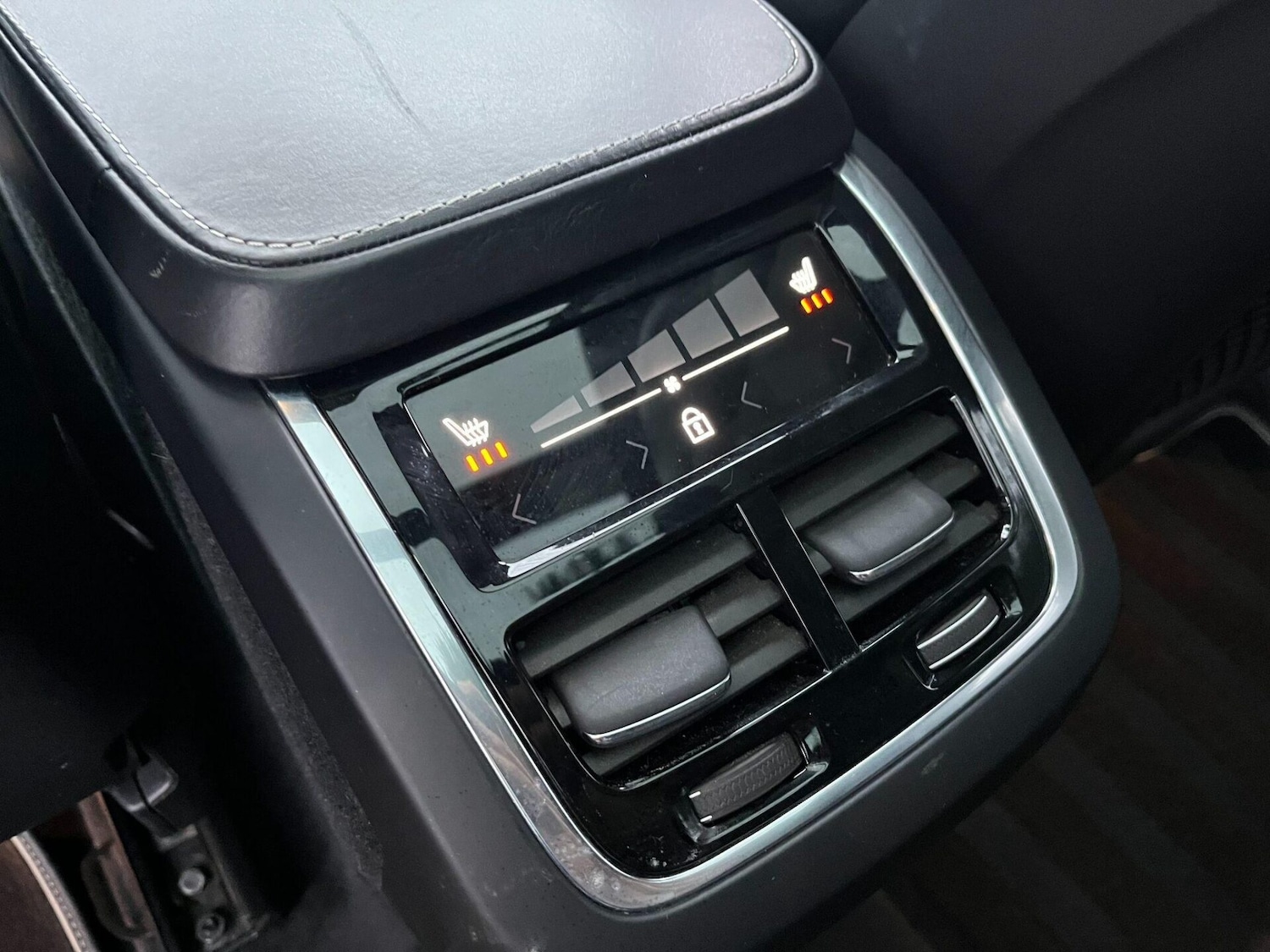 Used Volvo XC90 2017 for sale - 76776397: Photo 46