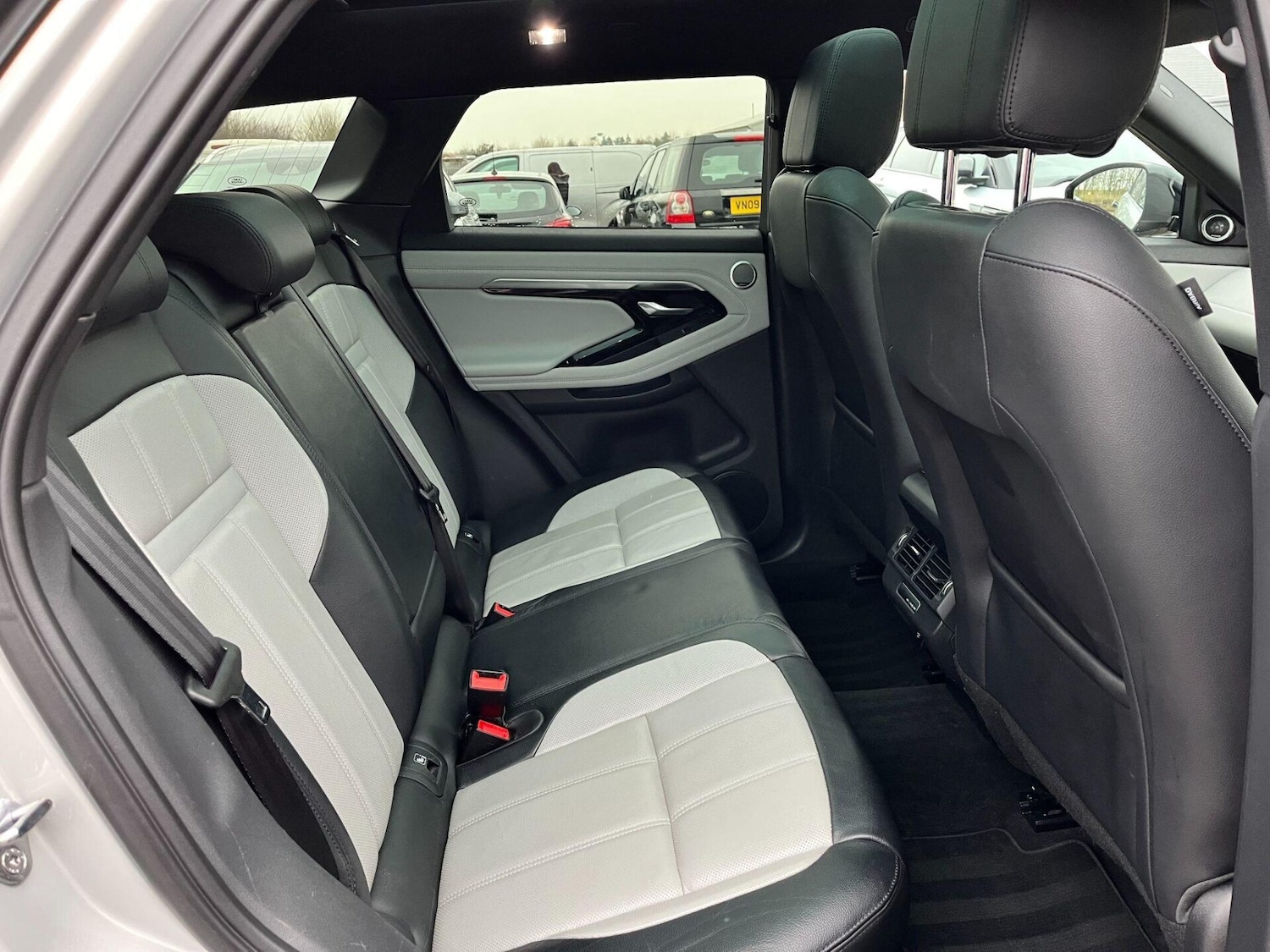 Used Land Rover Range Rover Evoque 2020 for sale - 77324620: Photo 2