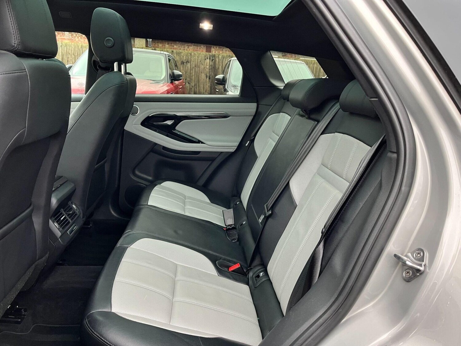 Used Land Rover Range Rover Evoque 2020 for sale - 77324620: Photo 30