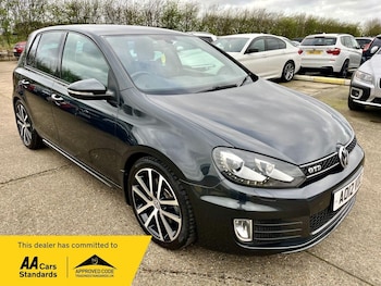 Used Volkswagen Golf 2012 for sale - 77663577: Photo