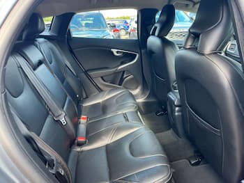 Used Volvo V40 2016 for sale - 79668014: Photo