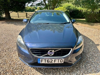 Used Volvo V40 2012 for sale - 75083998: Photo