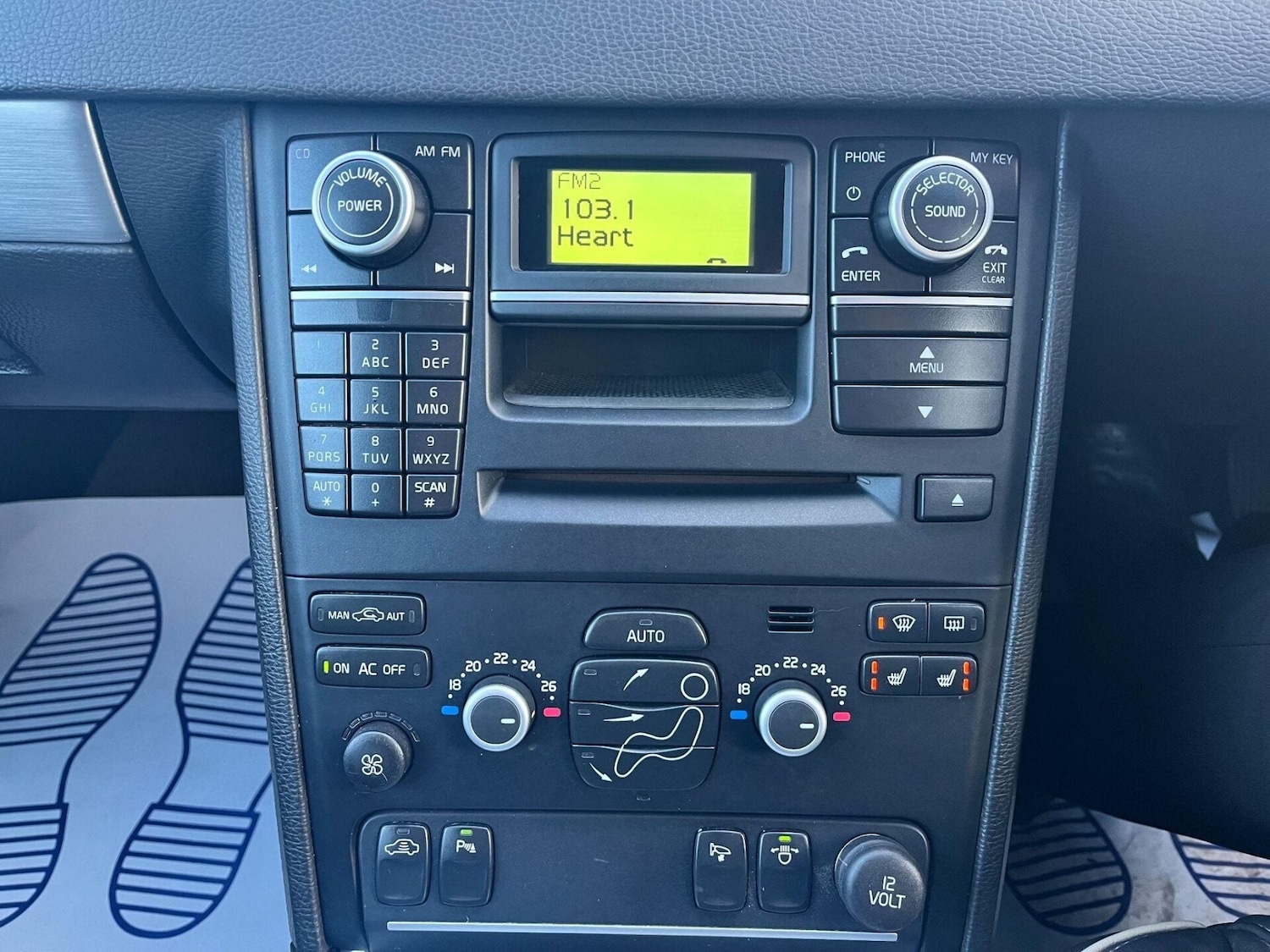 Used Volvo XC90 2011 for sale - 77431176: Photo 16