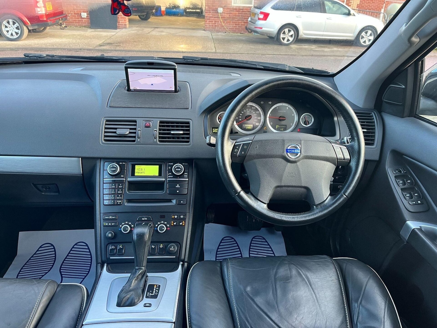 Used Volvo XC90 2011 for sale - 77431176: Photo 5