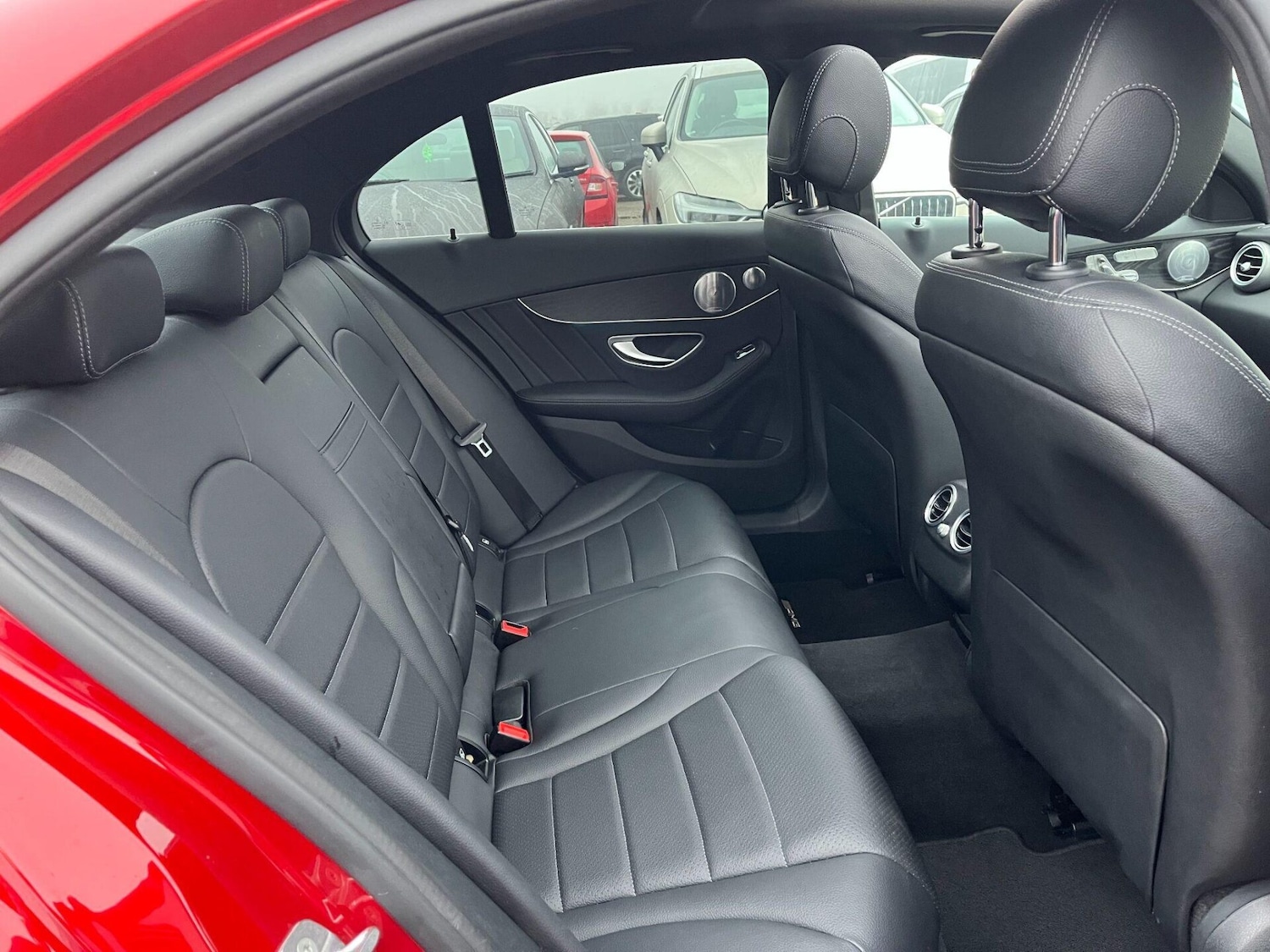 Used Mercedes-Benz C Class 2018 for sale - 77421318: Photo 2