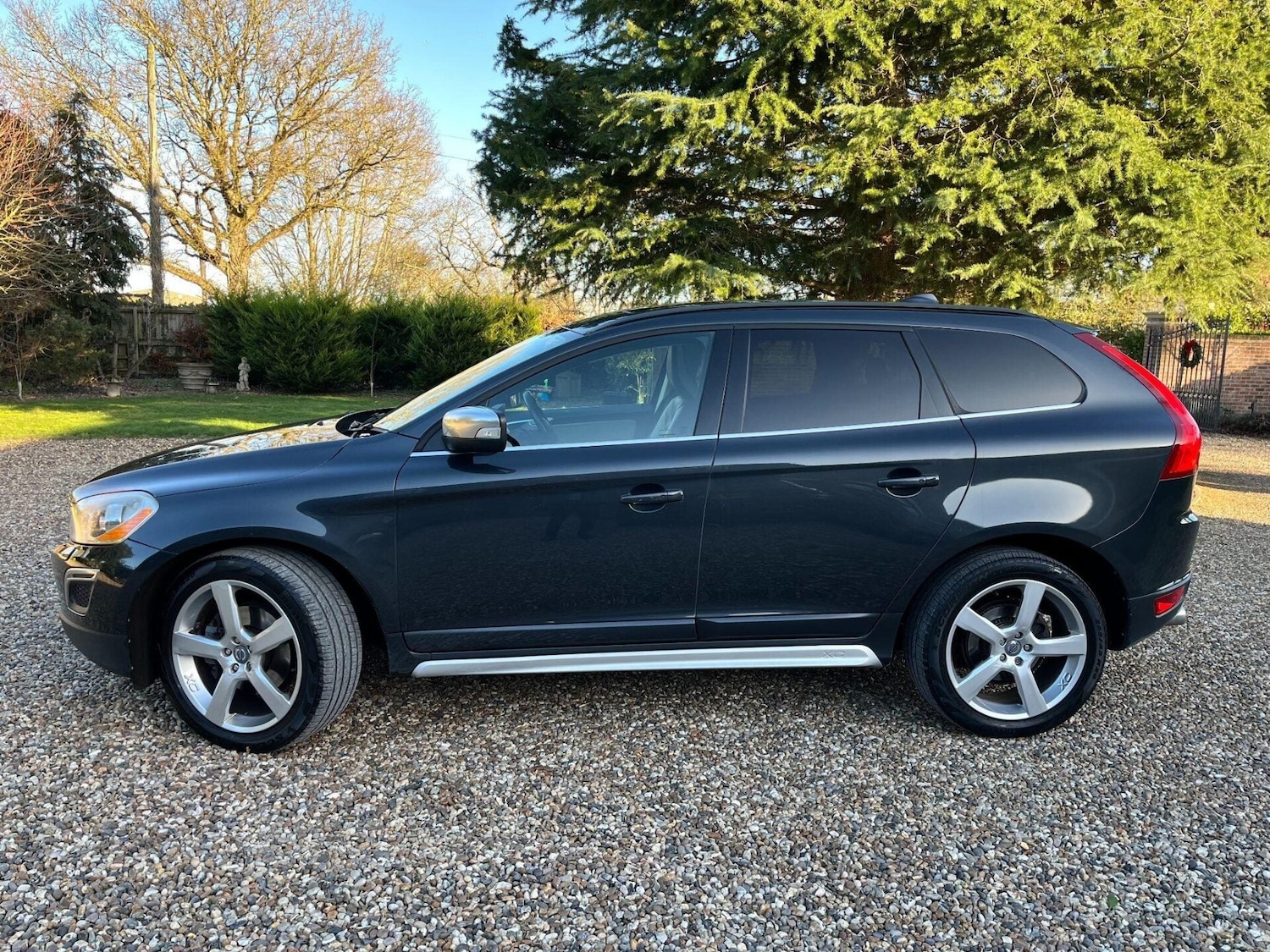 Used Volvo XC60 2010 for sale - 77085211: Photo 10