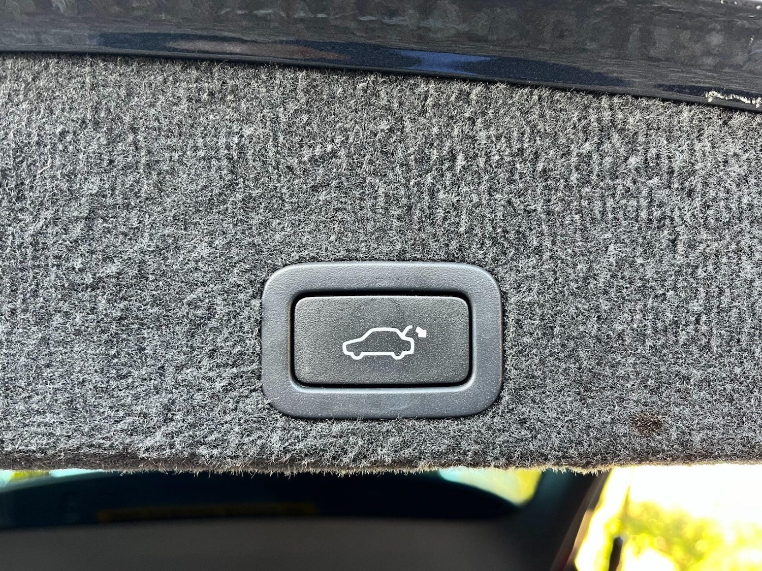 Used Volvo XC60 2010 for sale - 77085211: Photo 23