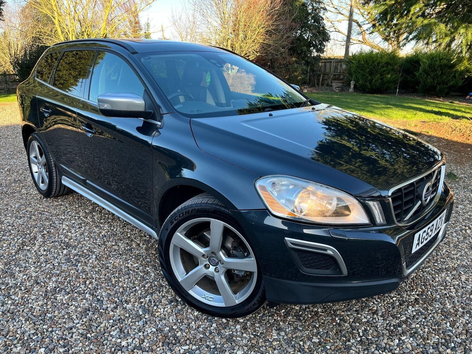 Used Volvo XC60 2010 for sale - 77085211: Photo 24