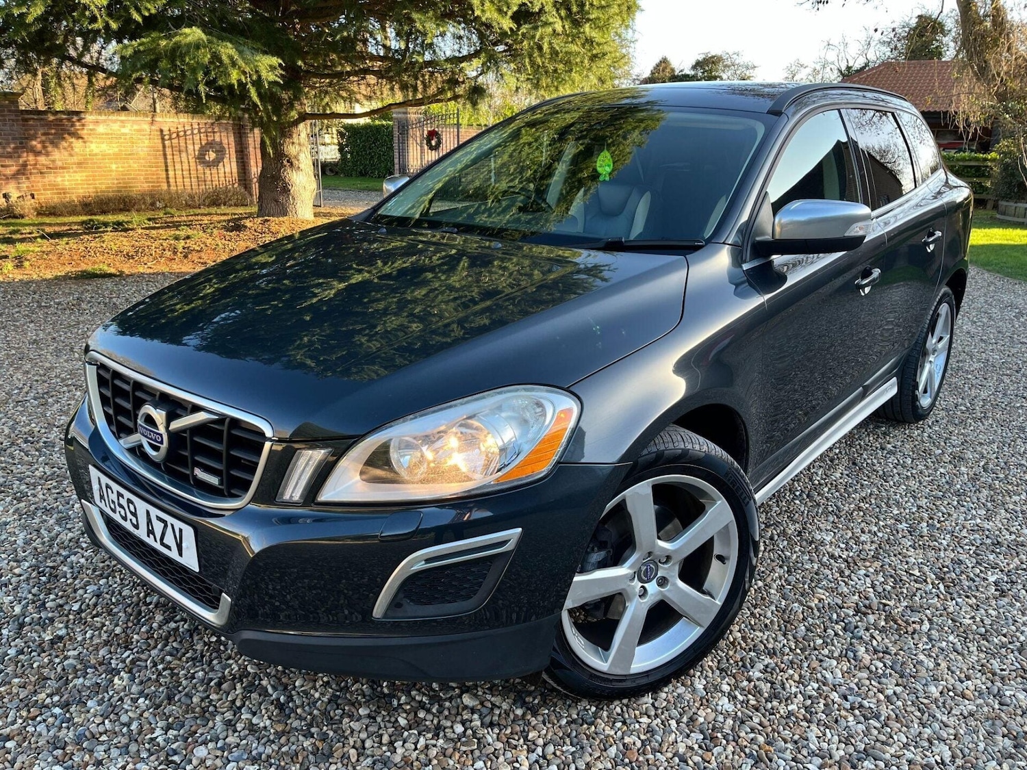 Used Volvo XC60 2010 for sale - 77085211: Photo 7
