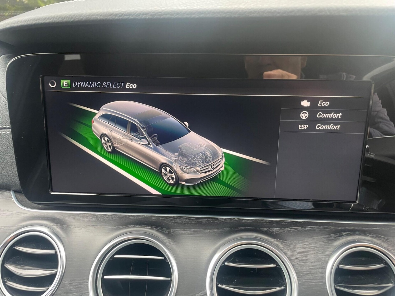 Used Mercedes-Benz E Class 2018 for sale - 76776420: Photo 31