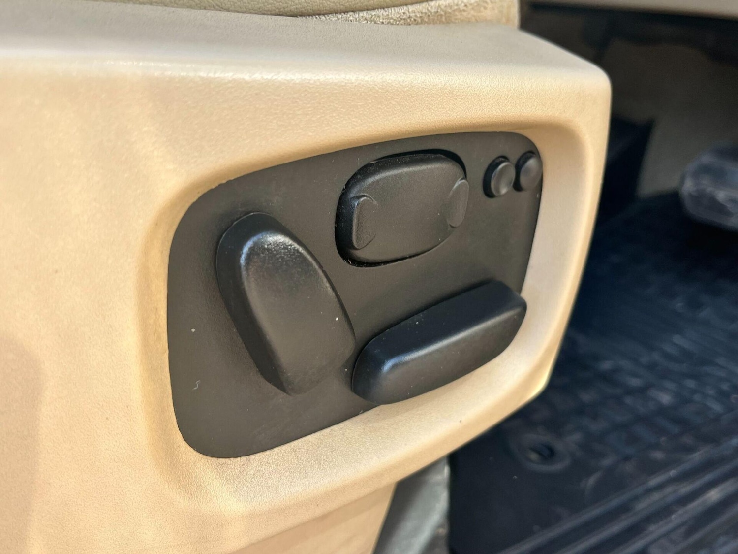 Used Land Rover Discovery 2013 for sale - 76776458: Photo 27