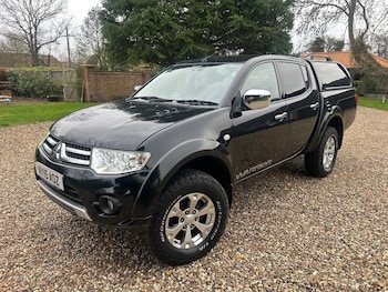 Used Mitsubishi L200 2015 for sale - 76958638: Photo