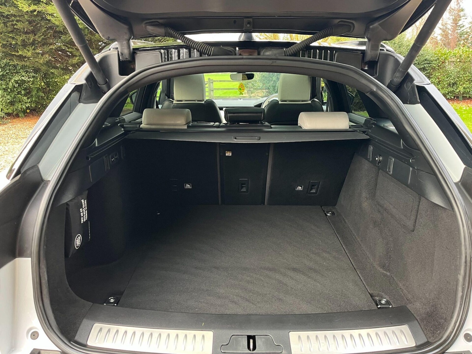 Used Land Rover Range Rover Velar 2018 for sale - 76776390: Photo 14