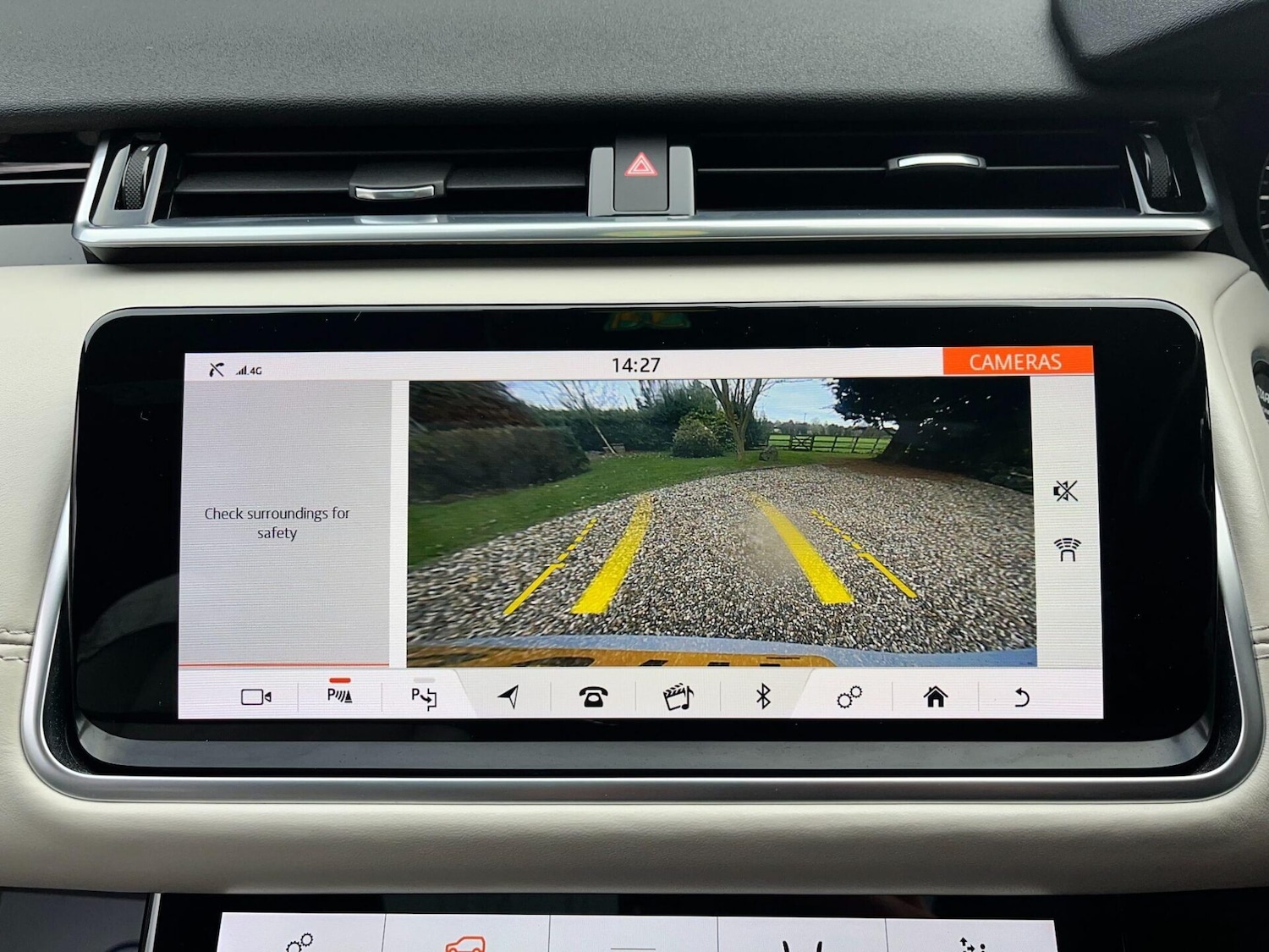 Used Land Rover Range Rover Velar 2018 for sale - 76776390: Photo 17