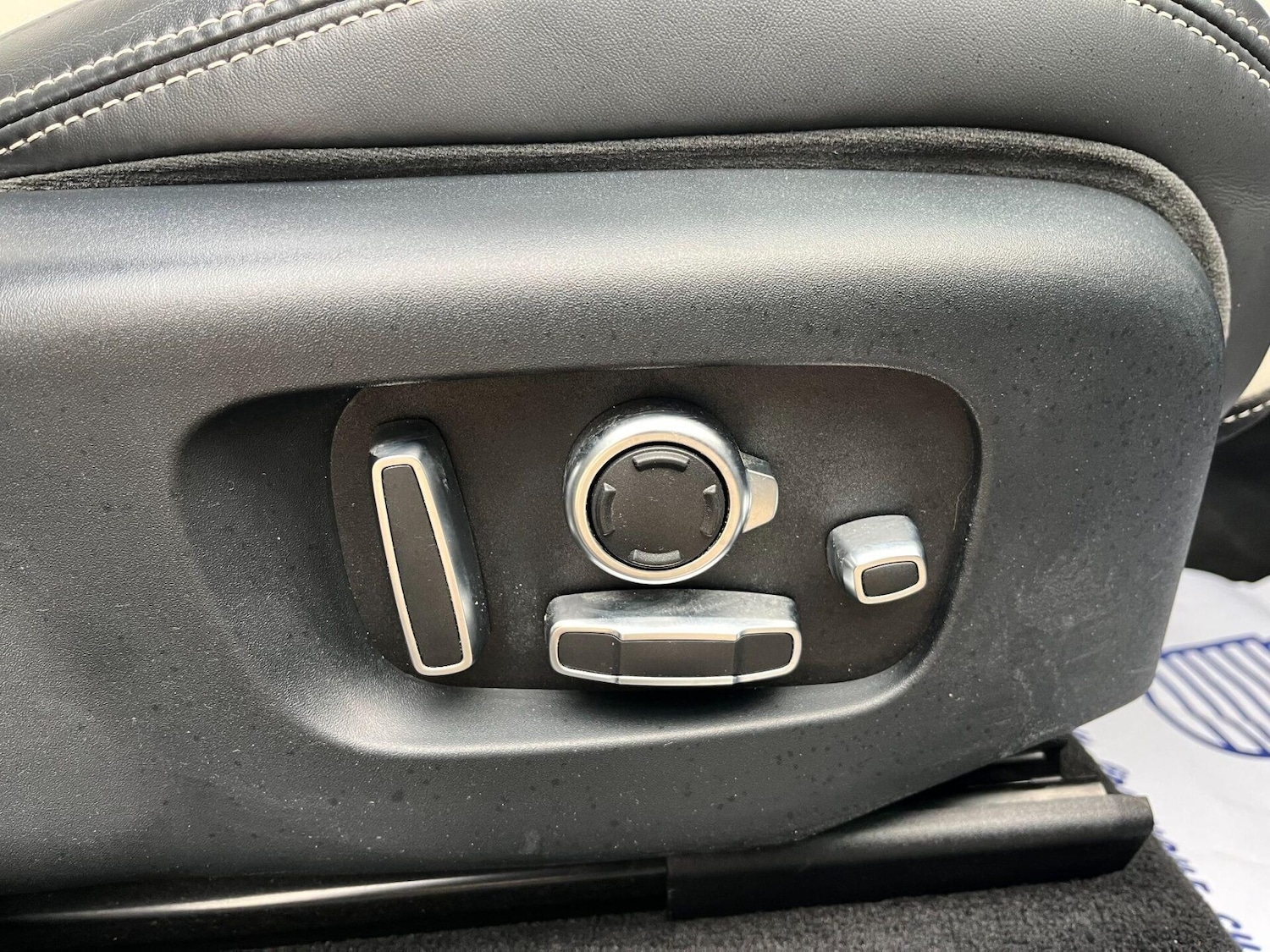 Used Land Rover Range Rover Velar 2018 for sale - 76776390: Photo 21