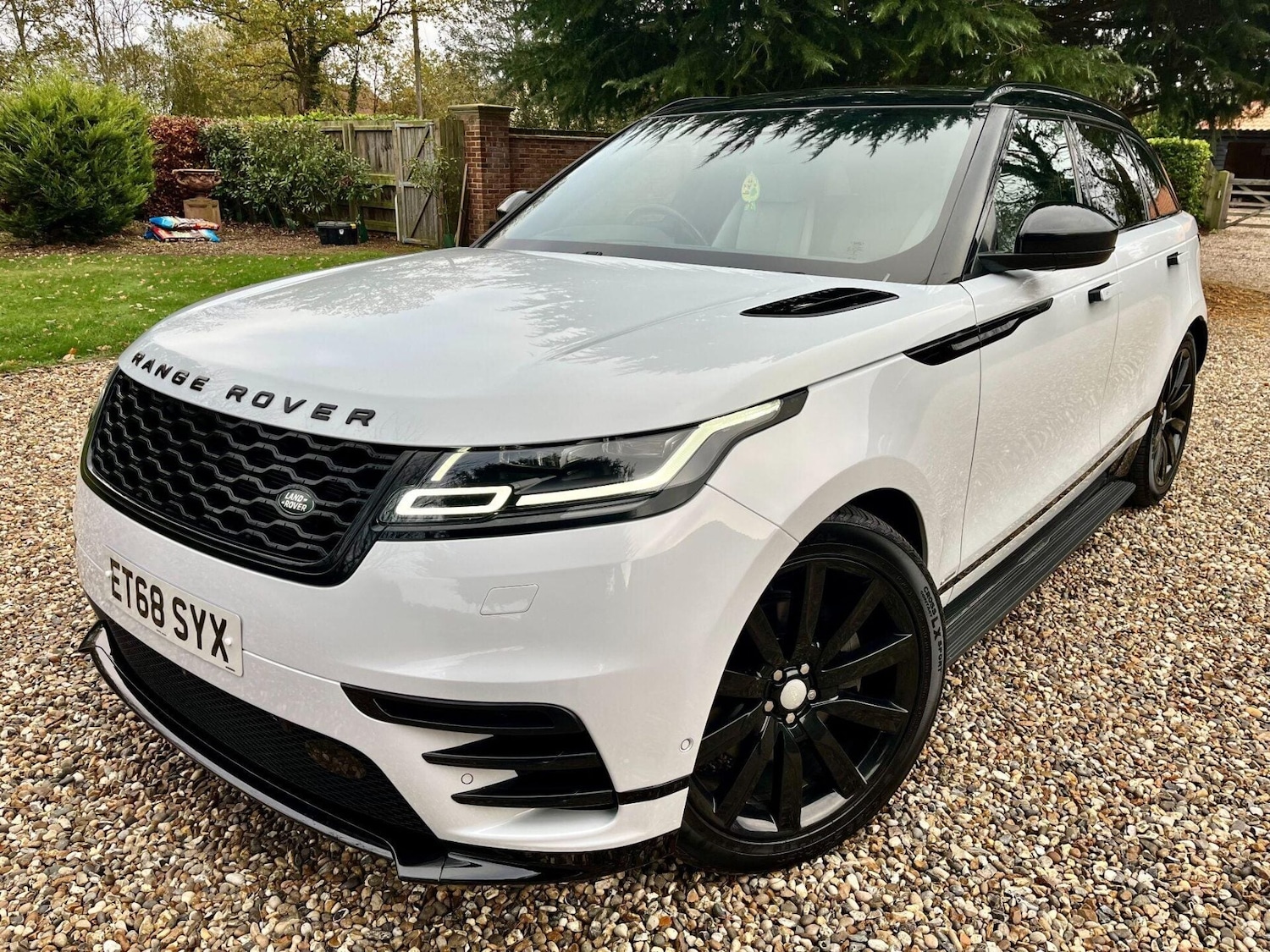 Used Land Rover Range Rover Velar 2018 for sale - 76776390: Photo 5