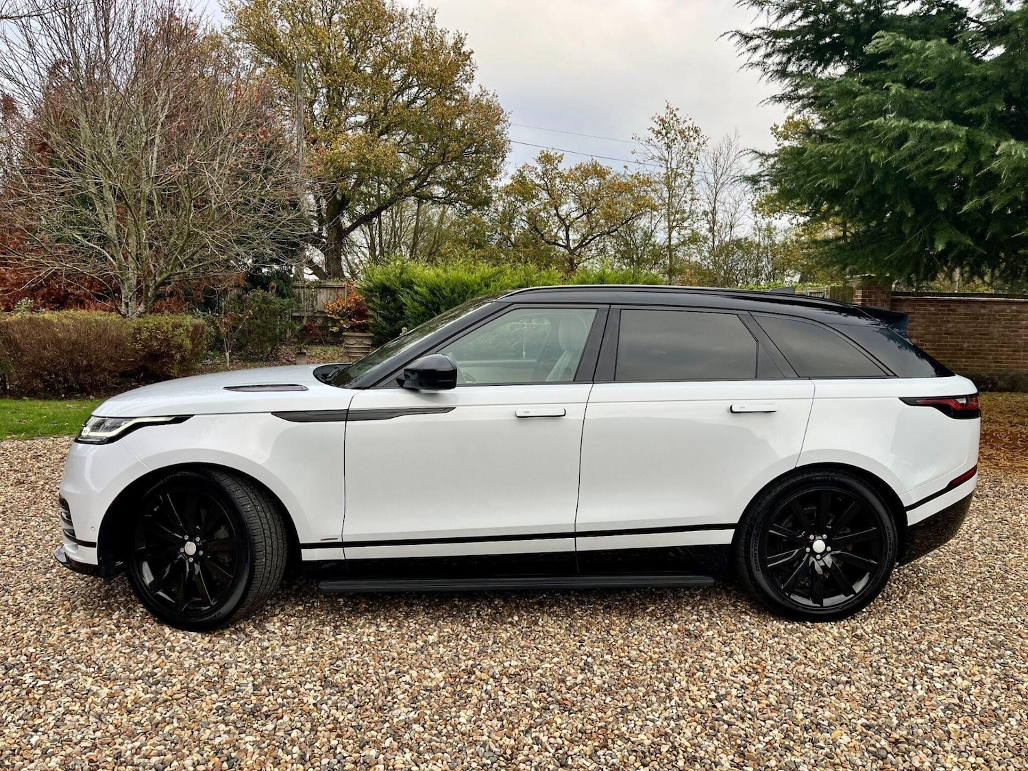Used Land Rover Range Rover Velar 2018 for sale - 76776390: Photo 9