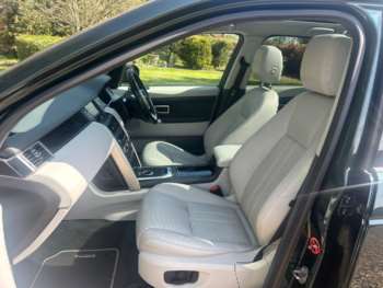 Used Land Rover Discovery Sport 2015 for sale - 74392779: Photo