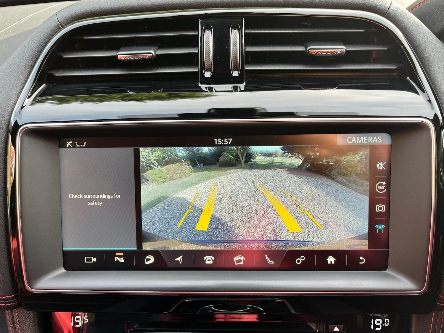 Used Jaguar F-Pace 2018 for sale - 76776449: Photo 10