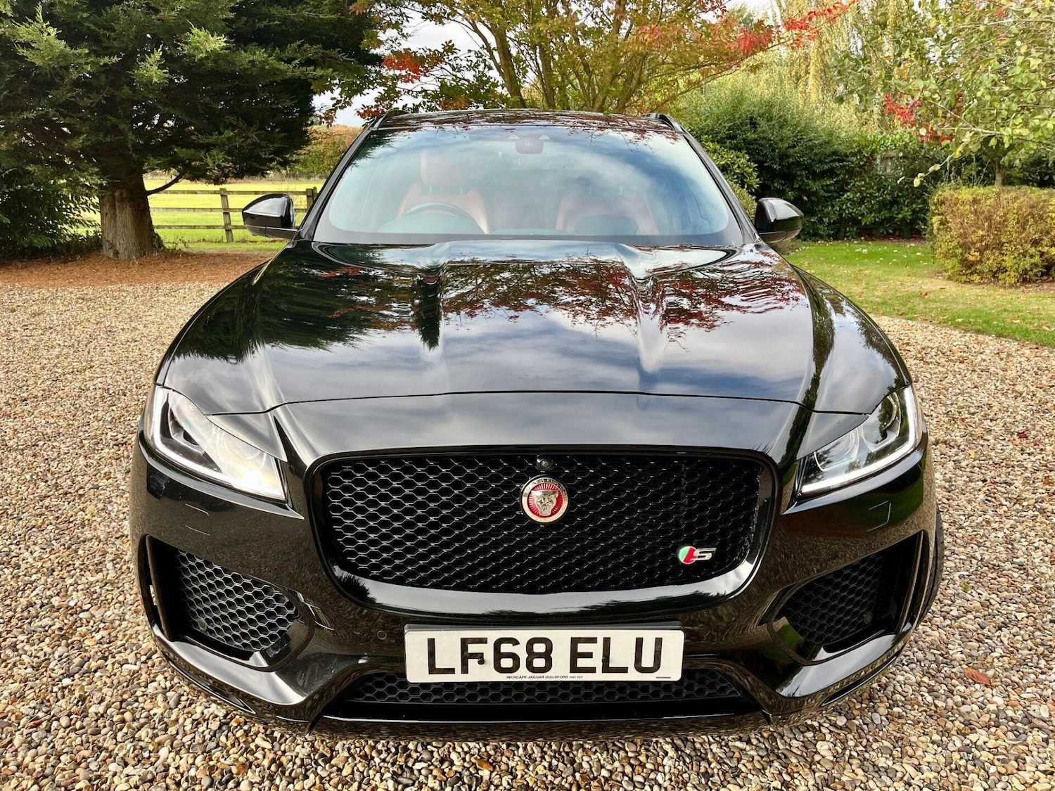 Used Jaguar F-Pace 2018 for sale - 76776449: Photo 3