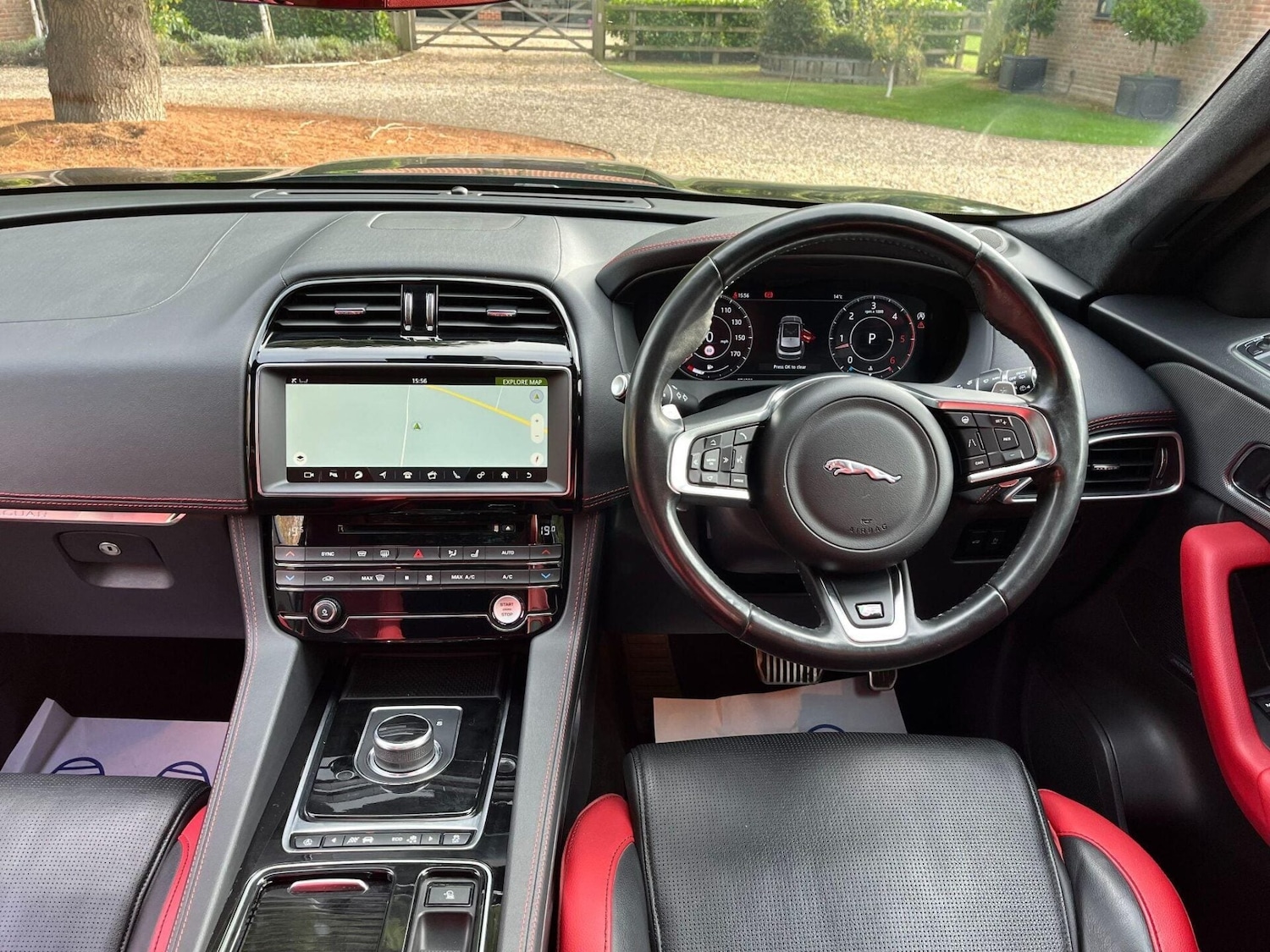 Used Jaguar F-Pace 2018 for sale - 76776449: Photo 7