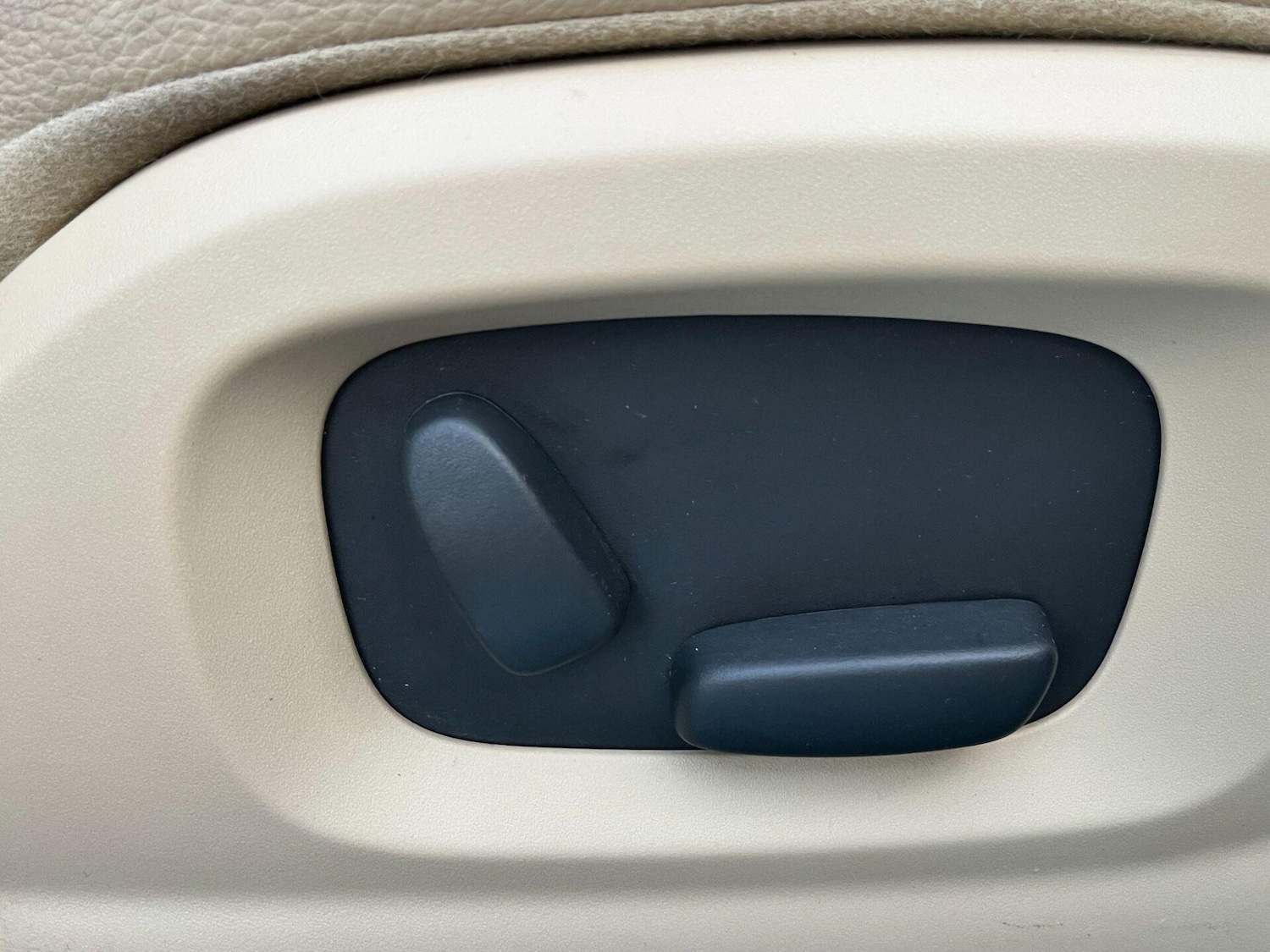 Used Jaguar XF 2014 for sale - 77012321: Photo 12