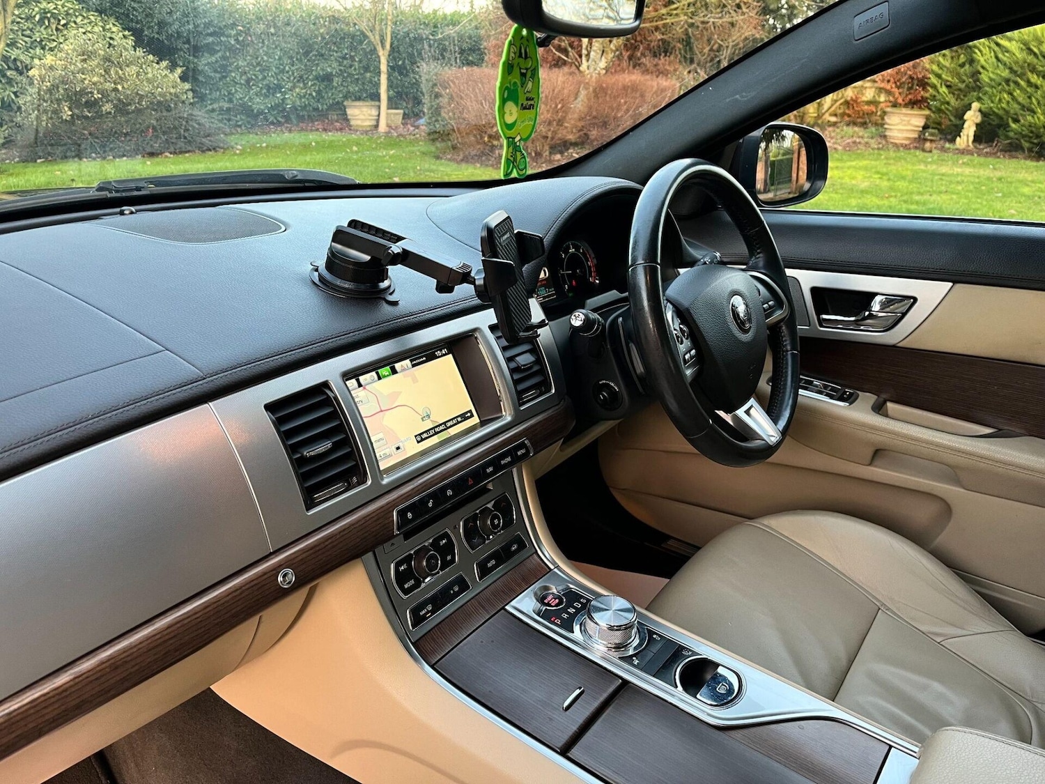 Used Jaguar XF 2014 for sale - 77012321: Photo 26