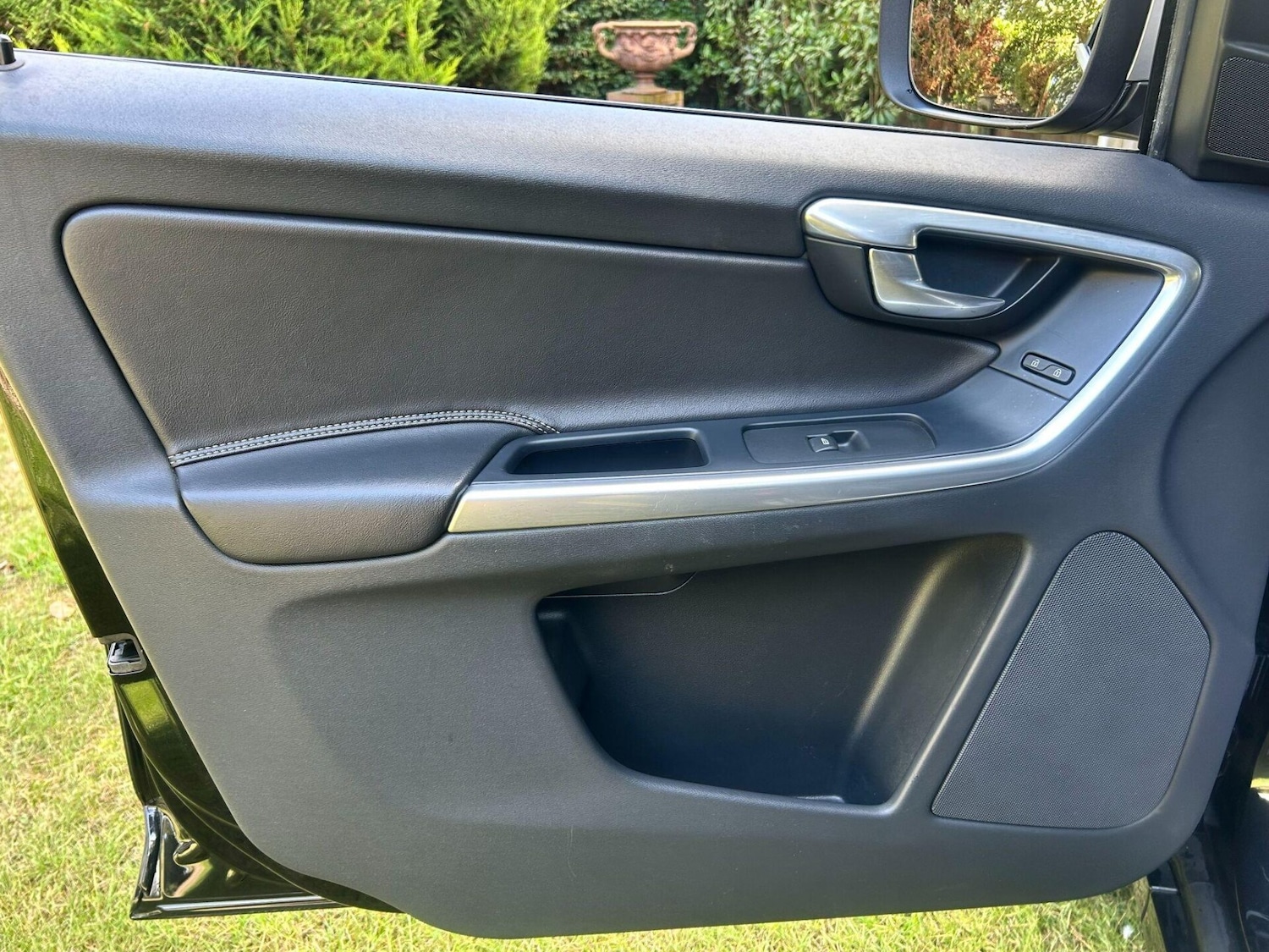 Used Volvo XC60 2014 for sale - 76776462: Photo 29