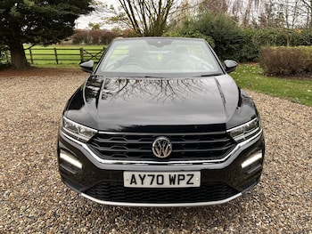Used Volkswagen T-Roc 2020 for sale - 76431010: Photo