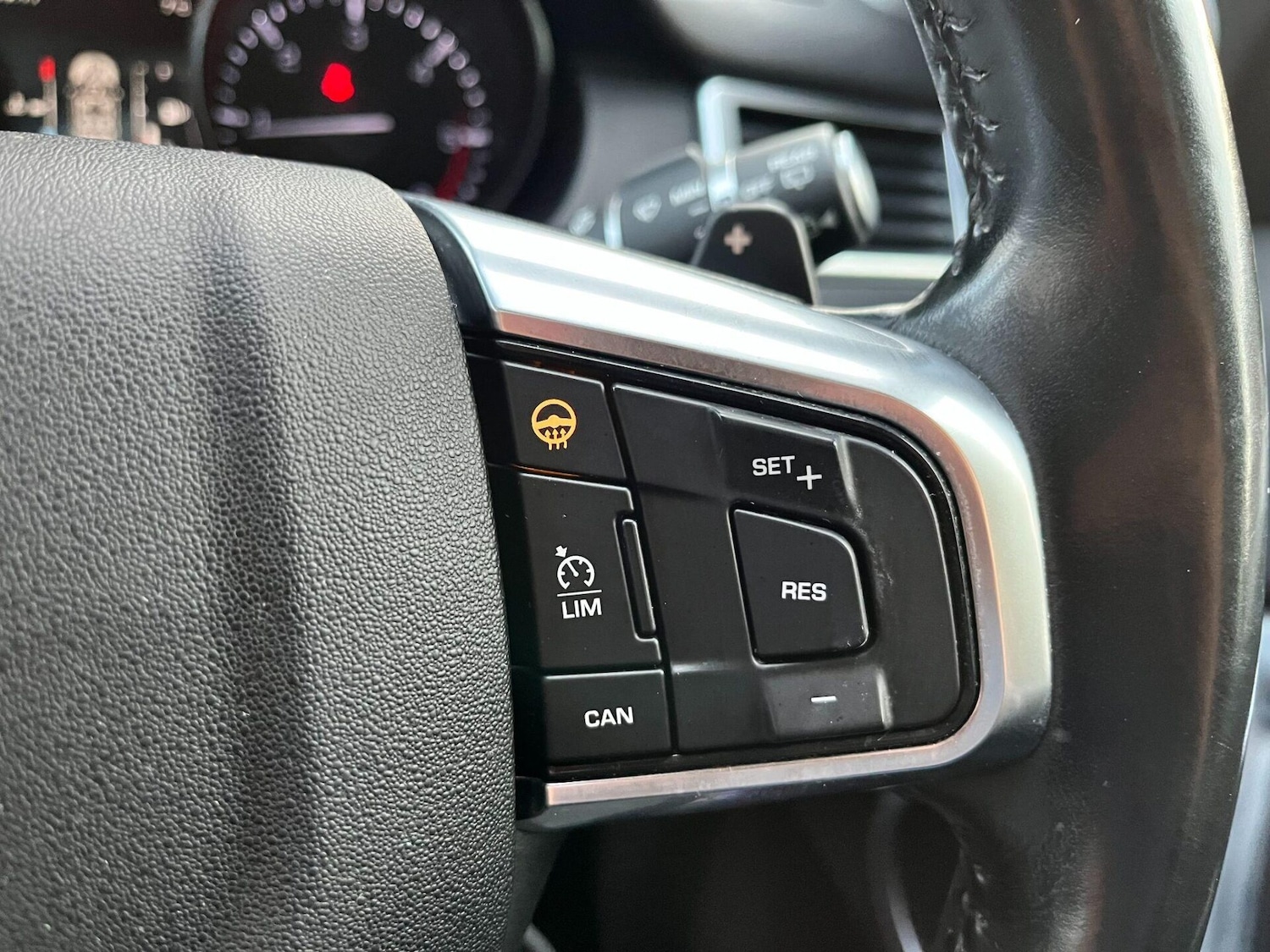 Used Land Rover Discovery Sport 2015 for sale - 76776430: Photo 17