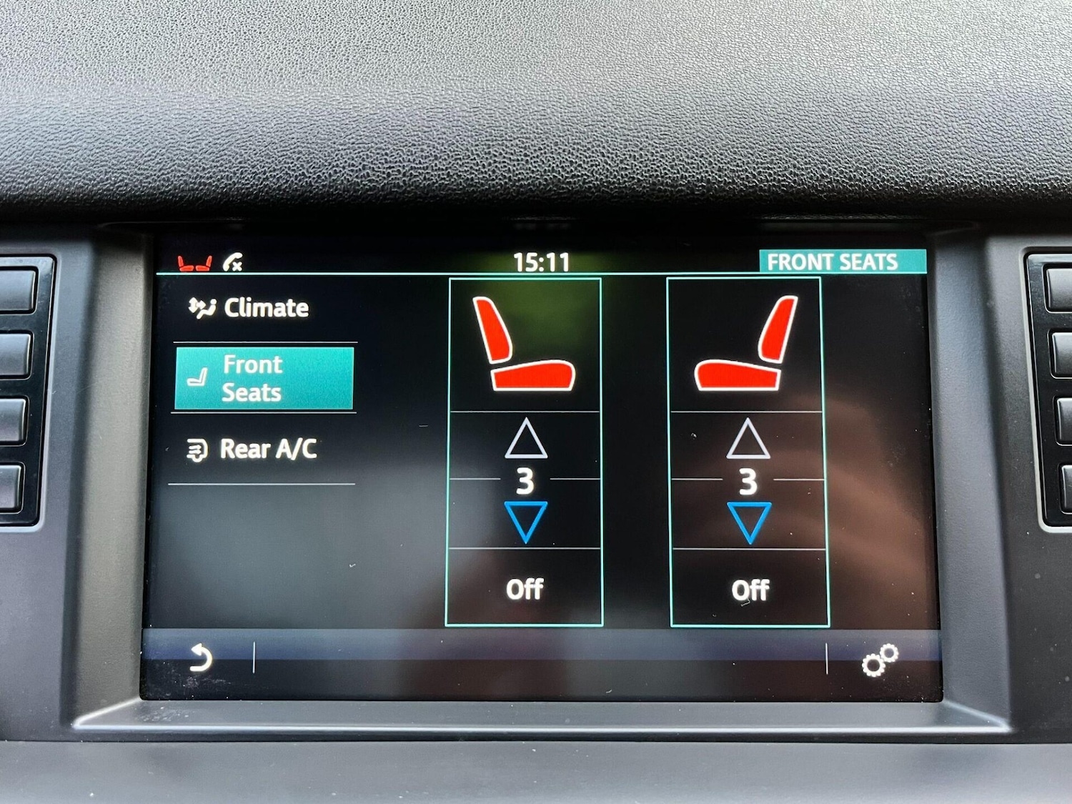 Used Land Rover Discovery Sport 2015 for sale - 76776430: Photo 27