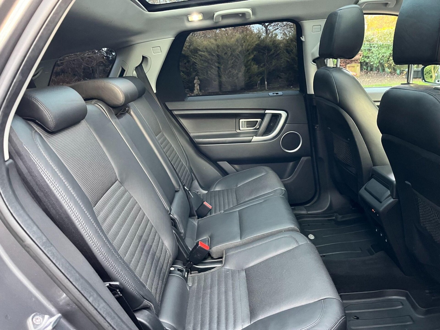 Used Land Rover Discovery Sport 2015 for sale - 76776430: Photo 33