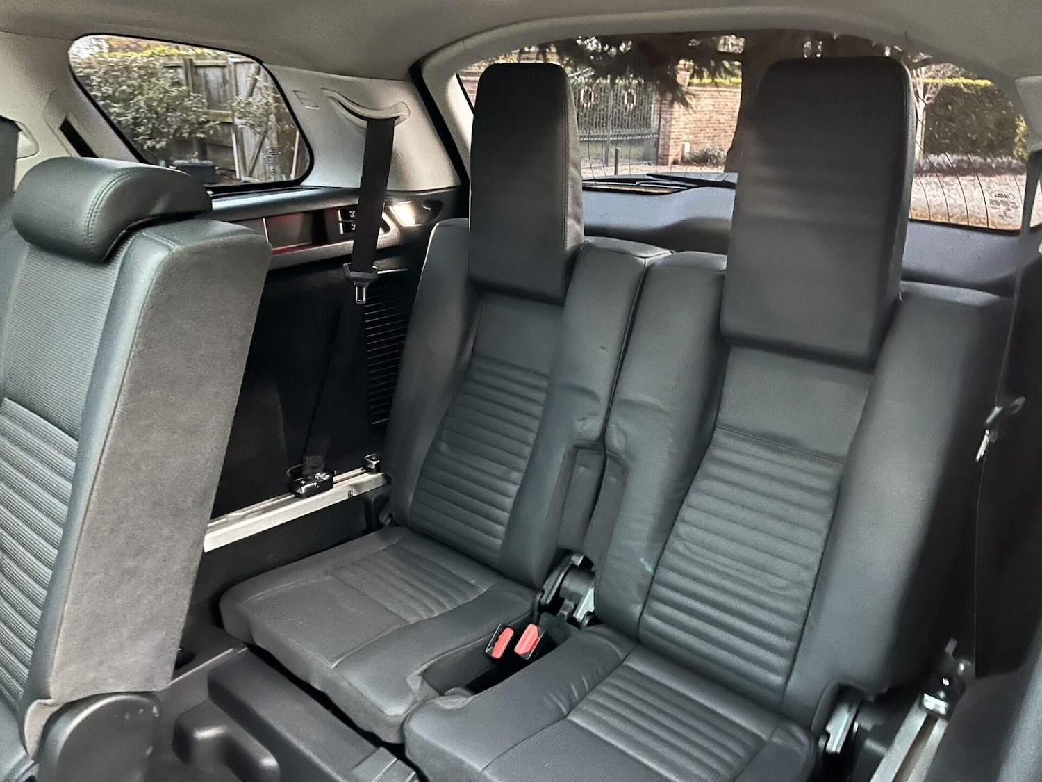 Used Land Rover Discovery Sport 2015 for sale - 76776430: Photo 5